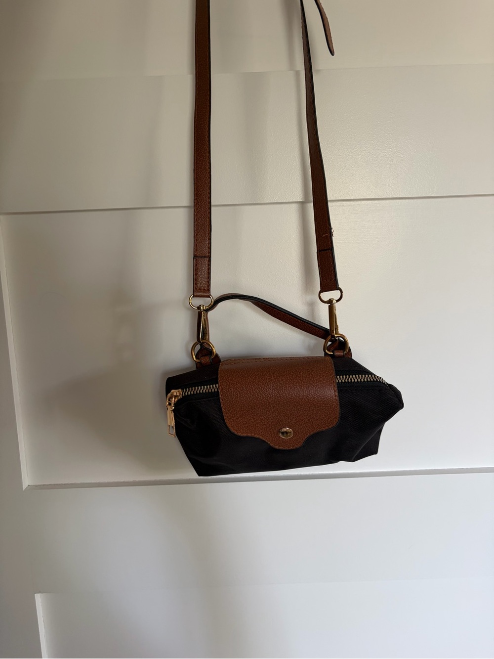 SHEIN Black Crossbody Bag with Brown Trim and Gold Hardware